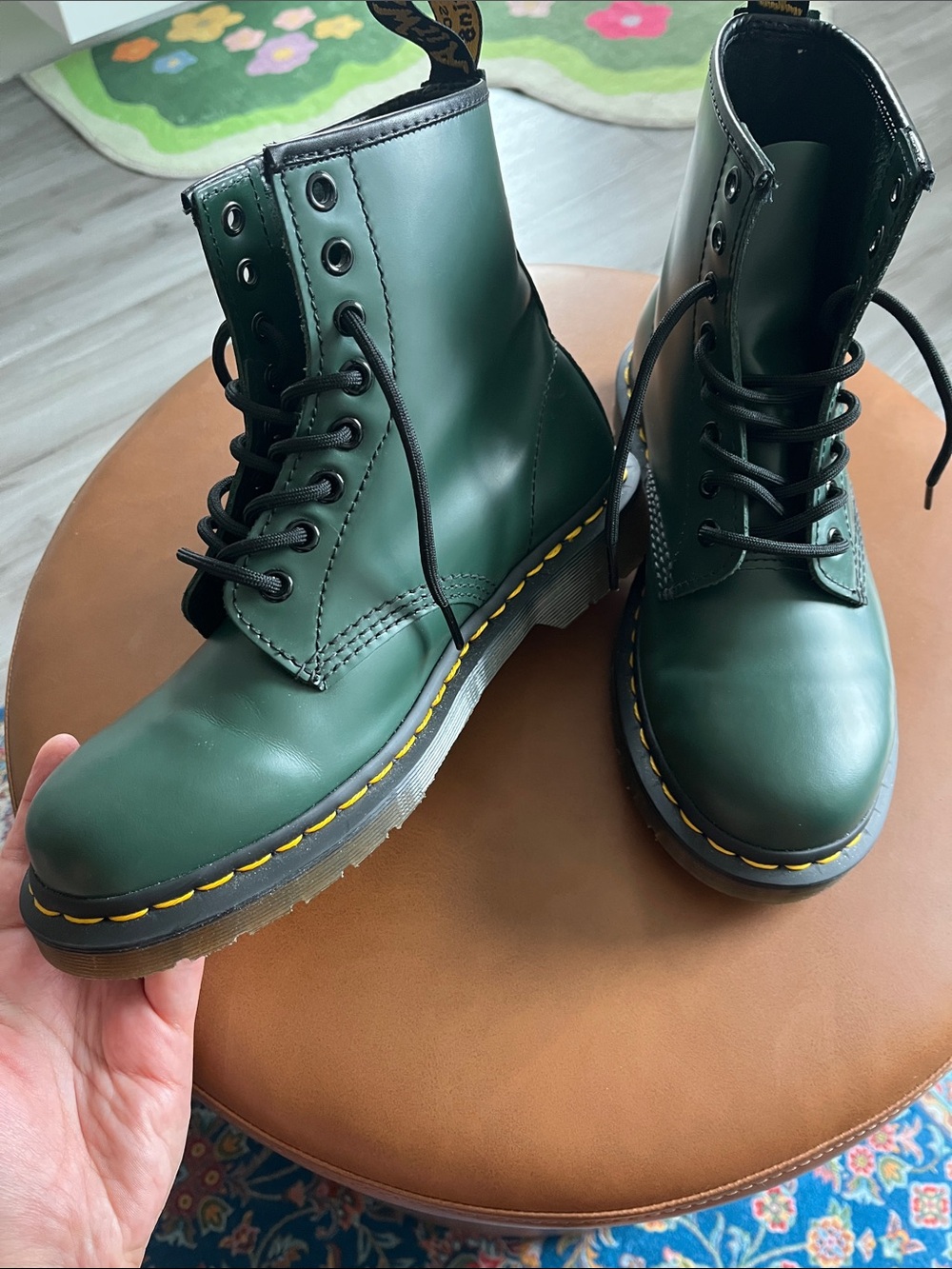 Dr. Martens Classic 90s style Green Lace-Up Boots